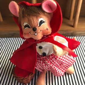 Annalee 6" Little Red Riding Hood Mouse w/ Basket